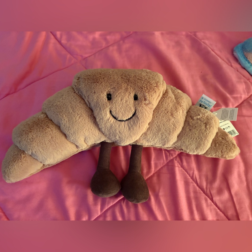 Jellycat croissant medium